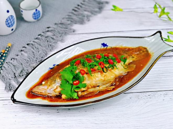 压锅酱蒸桂鱼