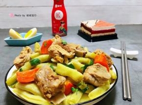 也可以搭配鸡蛋和酸奶甜品一起吃又是一种不一样的味道