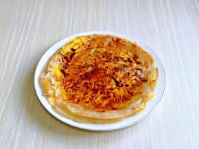 刷上一层甜面酱。