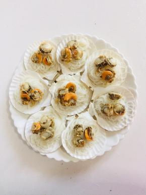 放入扇贝肉！（自己做任性，想放几个扇贝肉就放几个！）