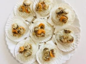 放入扇贝肉！（自己做任性，想放几个扇贝肉就放几个！）