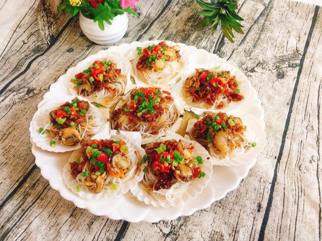 蒜蓉粉丝蒸扇贝