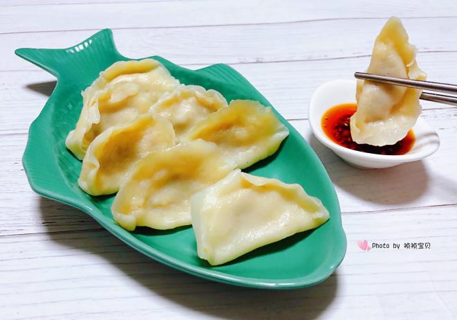 韭黄海鲜猪肉水饺