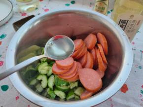 加入两勺醯官醋。