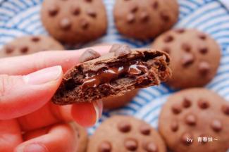 外酥内软，可以爆浆