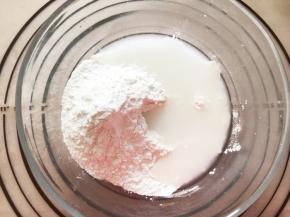 糯米粉和热水混合