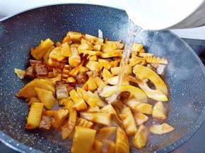 加适量的开水。