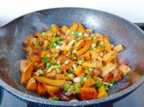 可以撒点葱作为点缀。