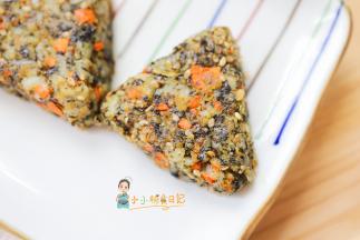 拌饭料就是紫菜炒一下加入虾皮炒一下打碎加入白芝麻就可以了我以前教过做法的