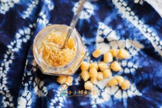 装罐的瓶子要无水放入瓶子密封如果要长期保存可以冷冻保存一个月没问题