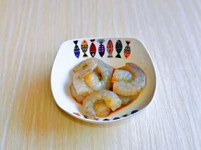 抓拌均匀，腌制10分钟。