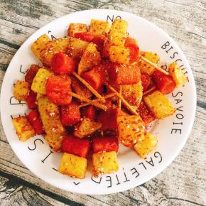 这样做出来的土豆火腿肠大人小孩儿都爱吃！