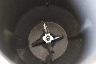 清洗结束之后，进入“烘干”模式，搅拌杯超级干净。