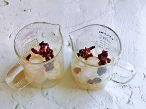 再加入蔓越莓干。