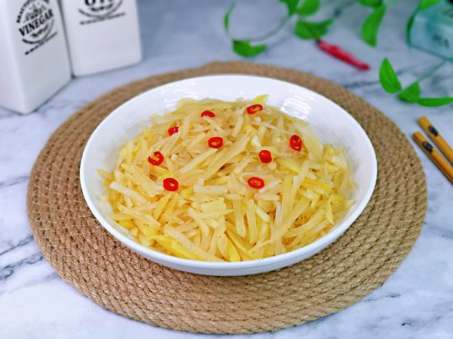 凉拌酸辣土豆丝