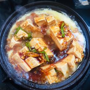 放入少许的水煮开，咕噜3分钟左右！