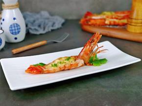 小朋友自己做了一下造型。