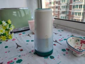 把杯子倒过来，等到自动停止。