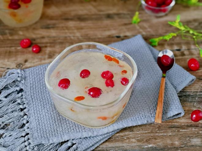 雪燕皂角米银耳羹