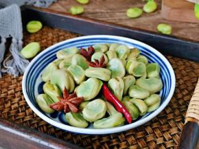 也可以浸泡在汤汁里，特别好吃呦～