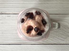 放上蔓越莓干；