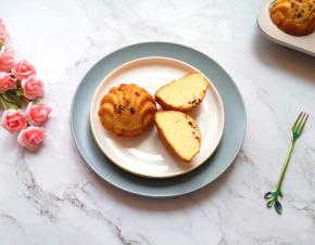 出炉晾一下脱模。