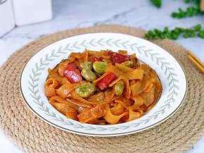 这道菜的特点就是颜色好看，酱油可以自己掌握。