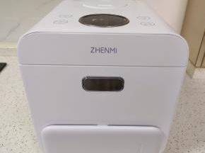 耐心等待米饭出锅。