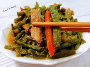 豇豆和茄子入口软嫩香浓回味无穷