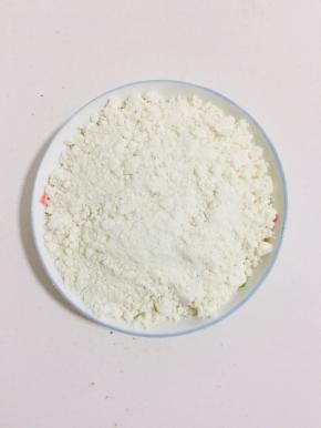 揉搓好后，倒在盘子里！