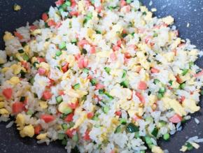 翻炒均匀关火出锅。