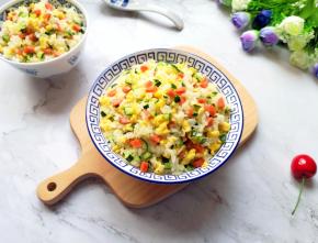 宝贝说今天的蛋炒饭超级好吃！