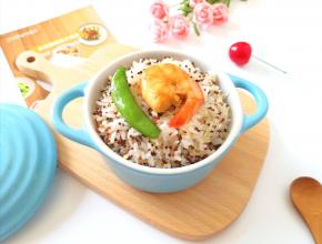 搭配自己做的蔬菜。