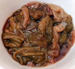 海肠剪成约四厘米左右的段状