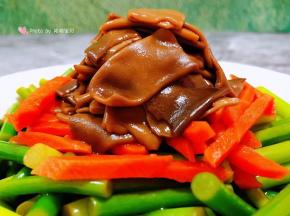 海肠营养丰富入口脆爽口感让人回味无穷