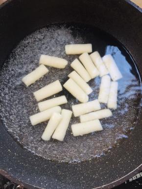 水开放入年糕煮熟！