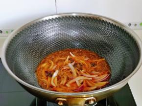 小火翻炒均匀。