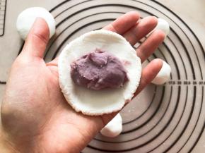 压扁包入紫薯芋泥