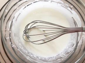 搅拌至顺滑无颗粒状态