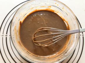 搅拌至无颗粒状态