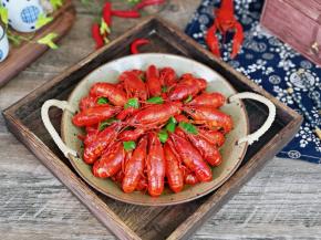 盛出摆盘，即可食用。