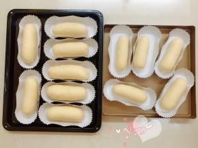 全部做好放入纸托里。