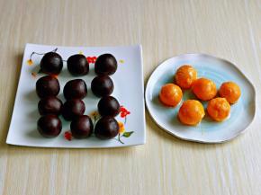 豆沙馅分12等份，馅料的大小可以根据个人喜好来，喜欢吃的馅料大一点，不喜欢的小一点，没有硬性要求。