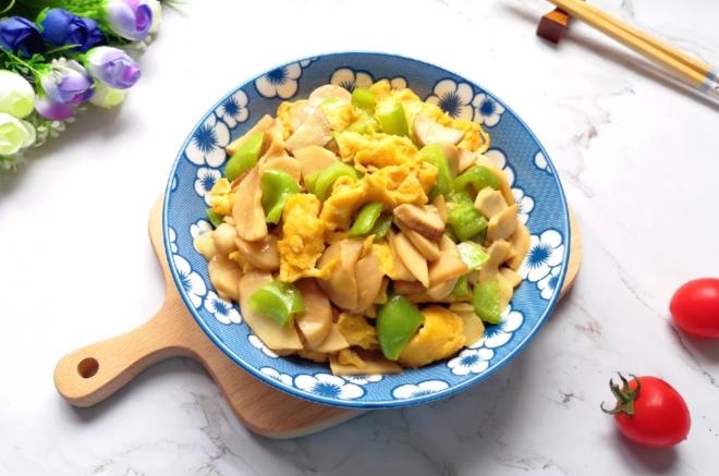 杏鲍菇炒鸡蛋