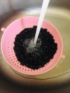 迅速过几遍凉水，让珍珠更劲道Q弹！