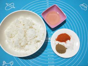 将所需要的食材，全部称量好备用