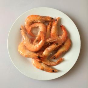 虾也在沸水中煮一下