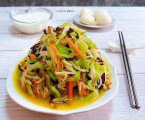 搭配糯米滋和牛奶一起吃美味无比