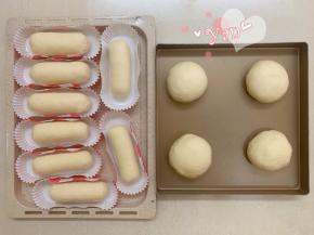 面包整形好放烤盘里。