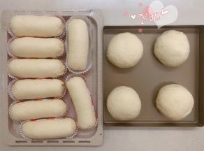 盖上保鲜膜发酵至2-2.5倍大。